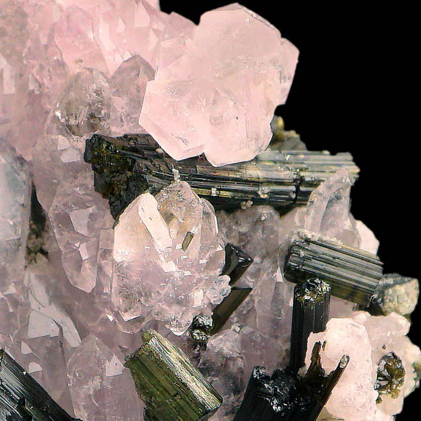 Tourmaline Var Verdelite On Rose Quartz