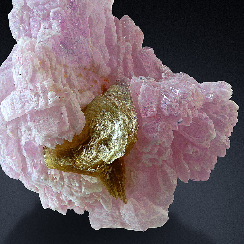 Rose Quartz With Phlogopite