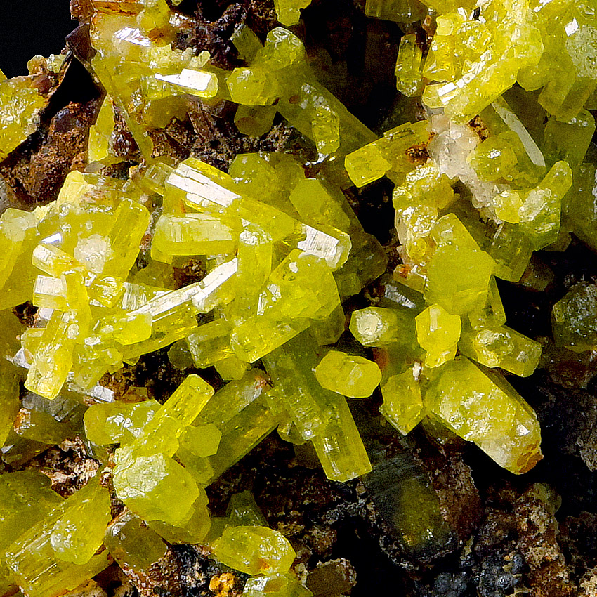 Pyromorphite With Limonite & Baryte