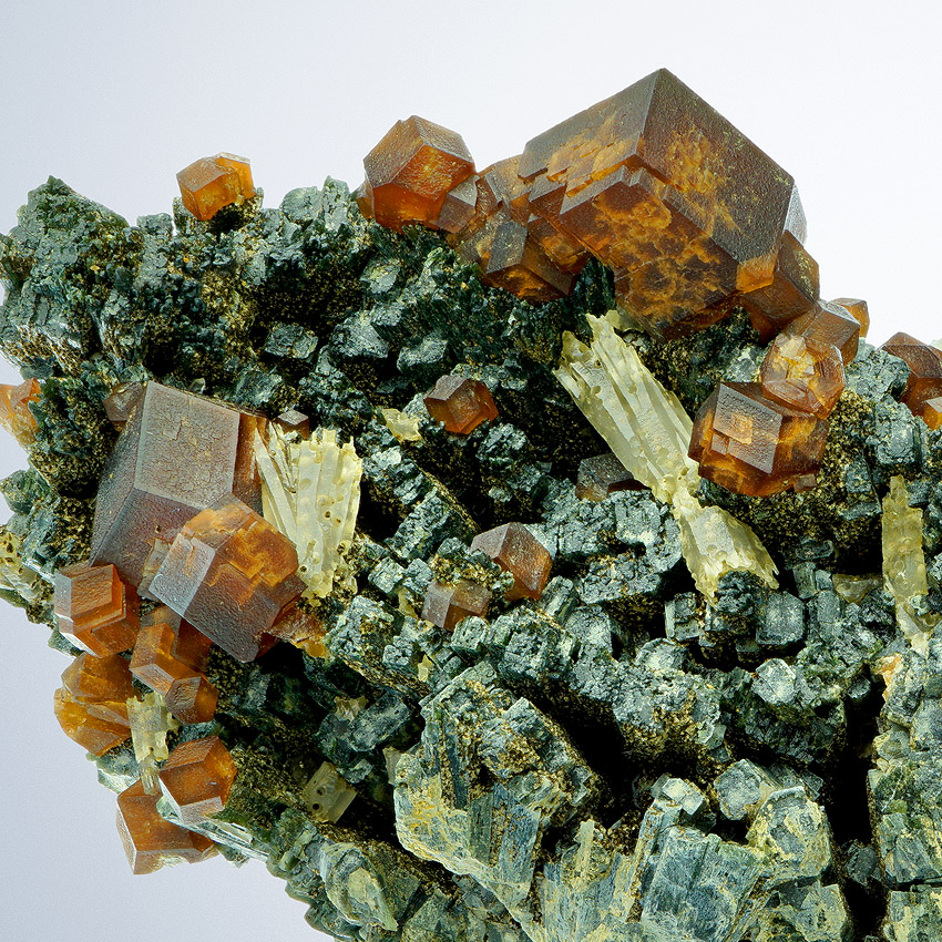 Andradite & Quartz On Hedenbergite