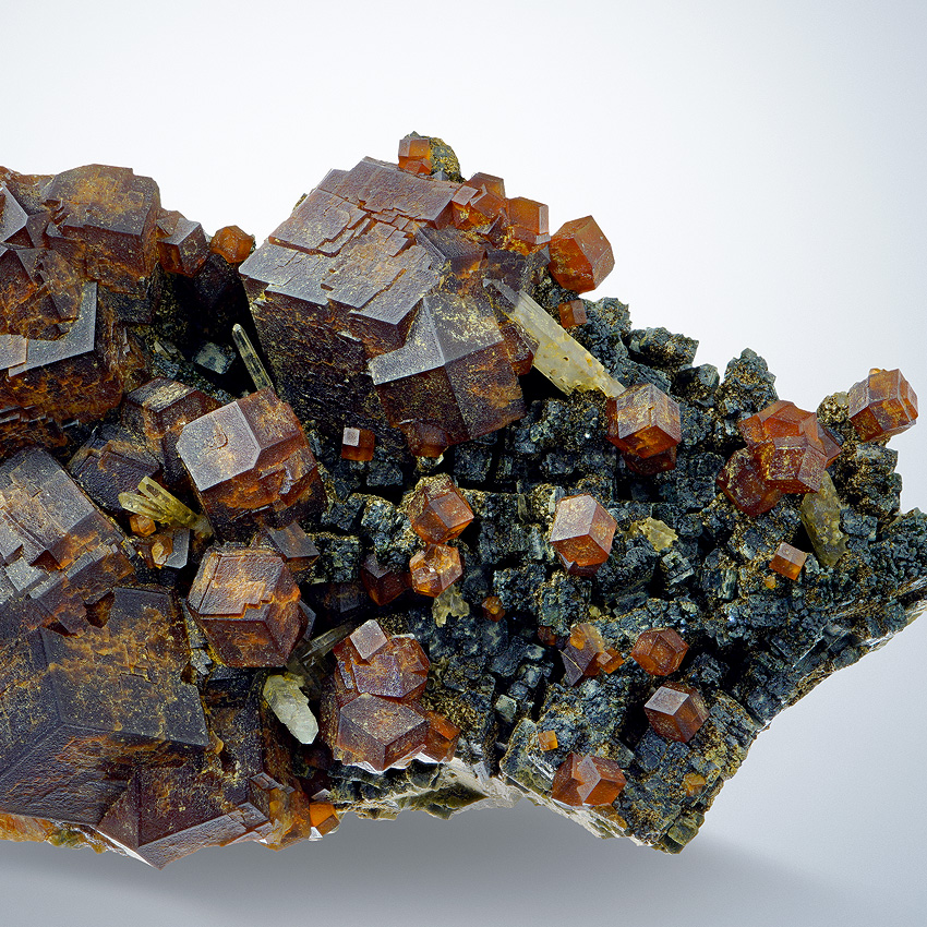 Andradite & Quartz On Hedenbergite