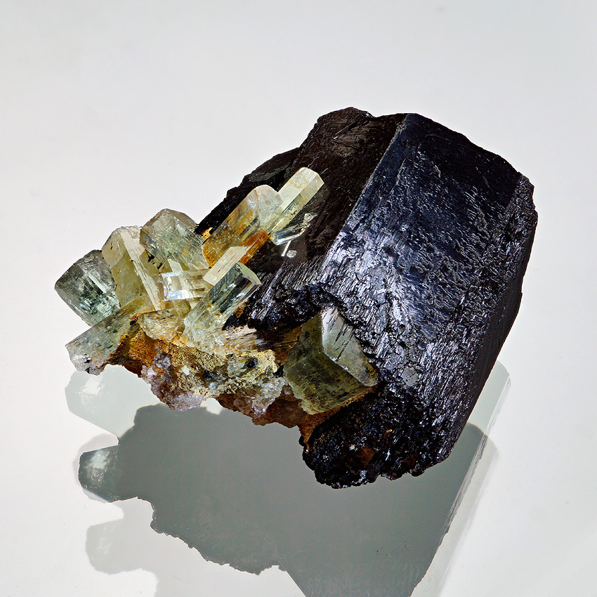 Aquamarine On Schorl