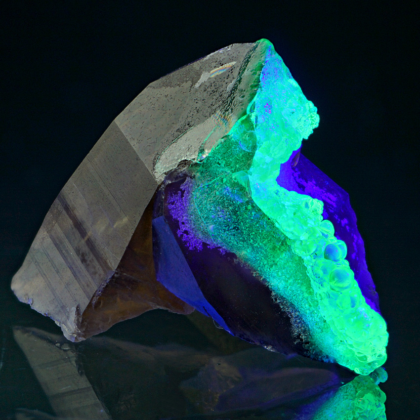 Opal Var Hyalite On Smoky Quartz