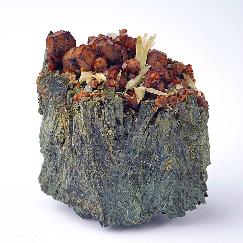 Andradite & Quartz On Hedenbergite