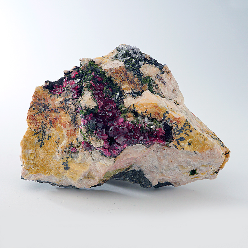 Roselite & Cobaltaustinite Calcite On Dolomite