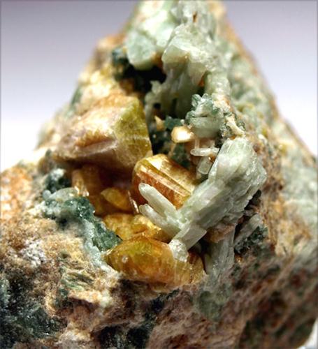 Clinozoisite