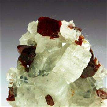 Uvite & Magnesite