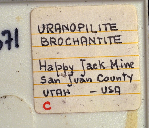 Uranopilite & Brochantite