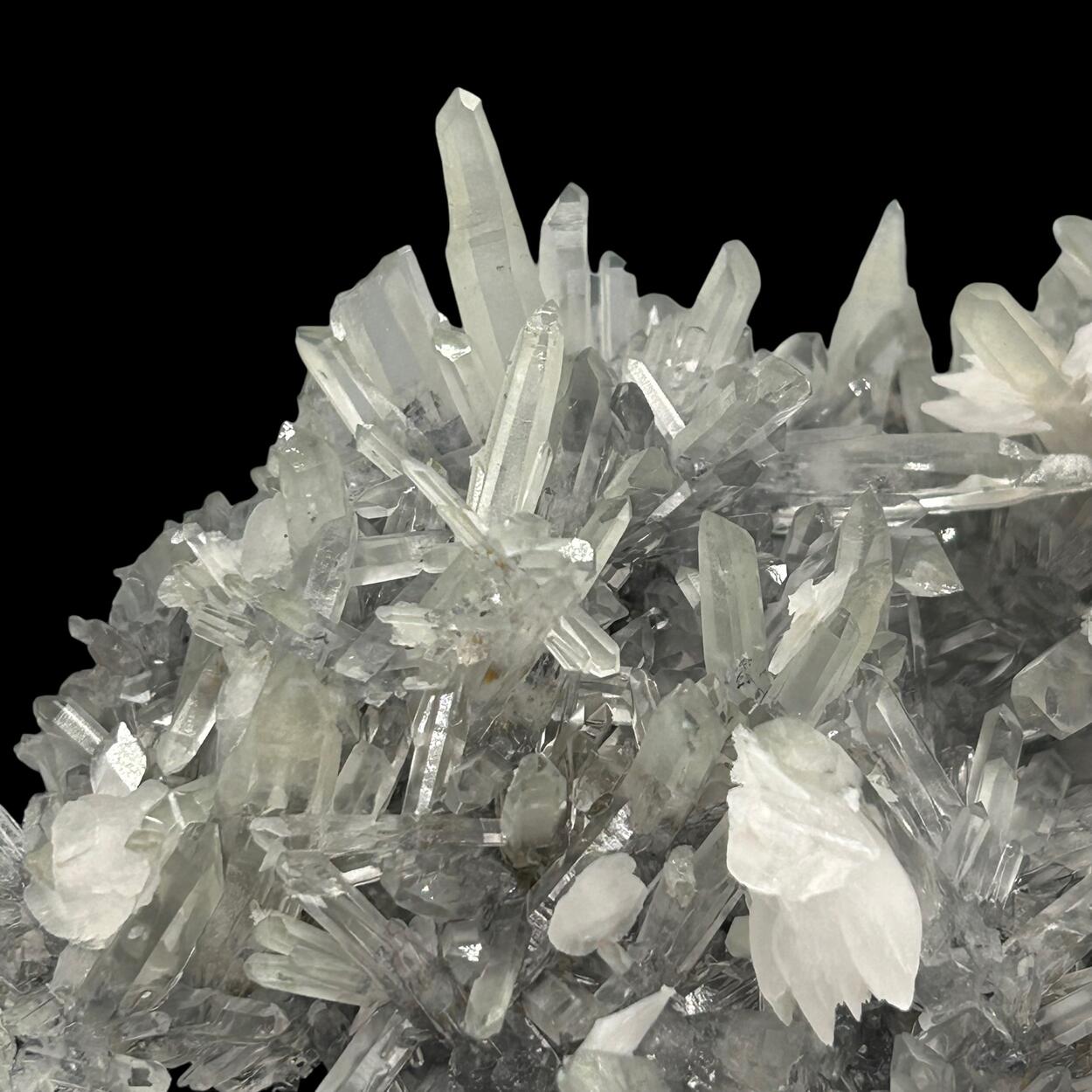 Manganoan Calcite & Quartz & Sphalerite