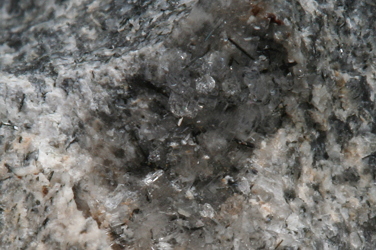 Arisite-(Ce) Natrolite Bastnäsite-(Ce) & Aegirine