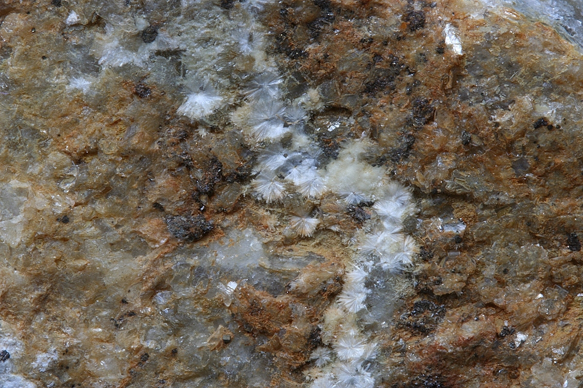 Uralolite