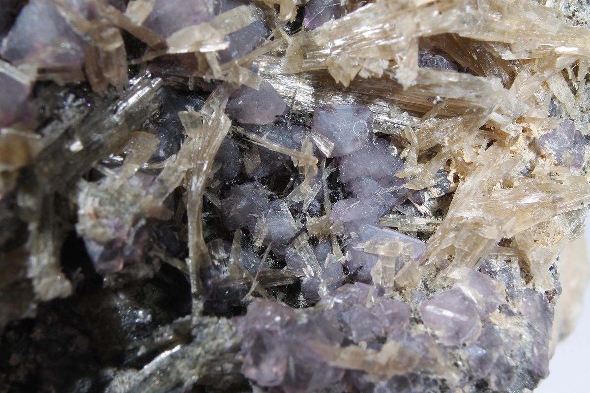 Fluorite Epidote On Microcline