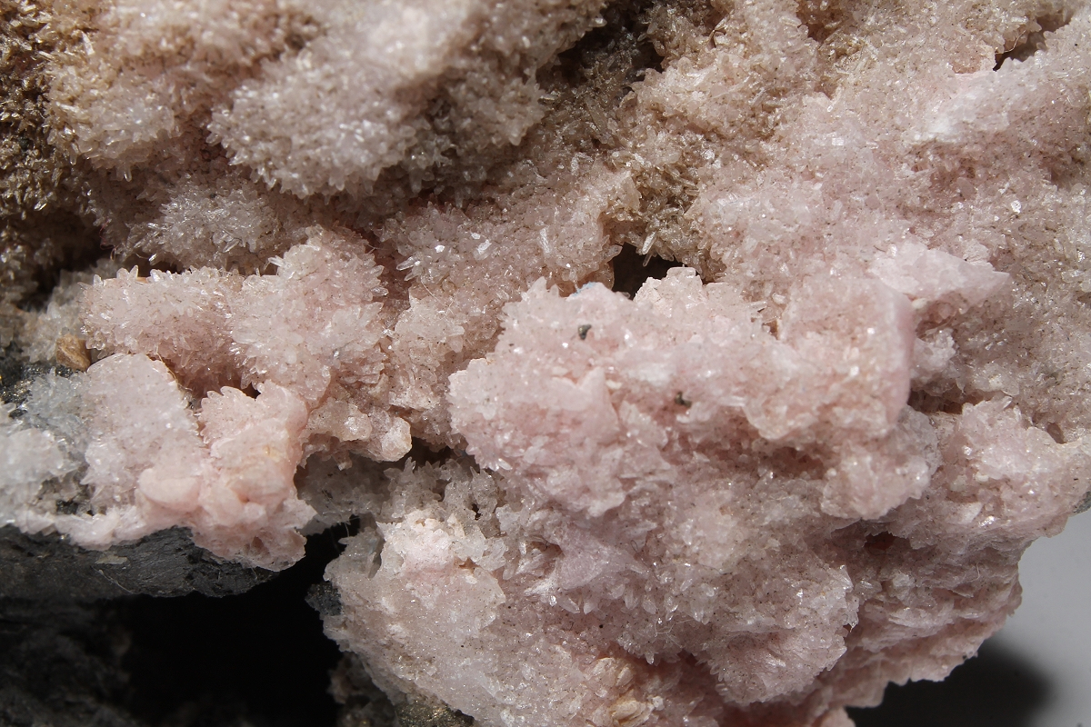 Rhodochrosite On Sphalerite