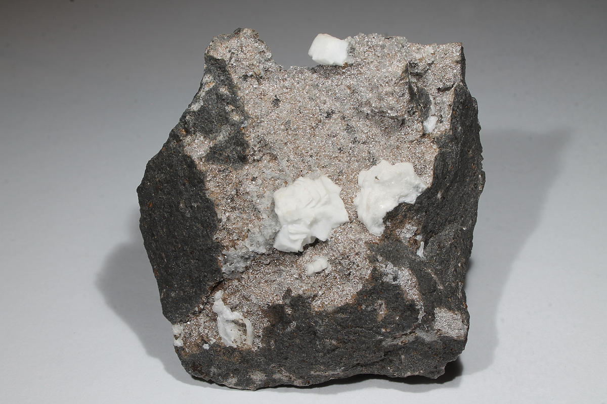 Offretite & Chabazite Calcite