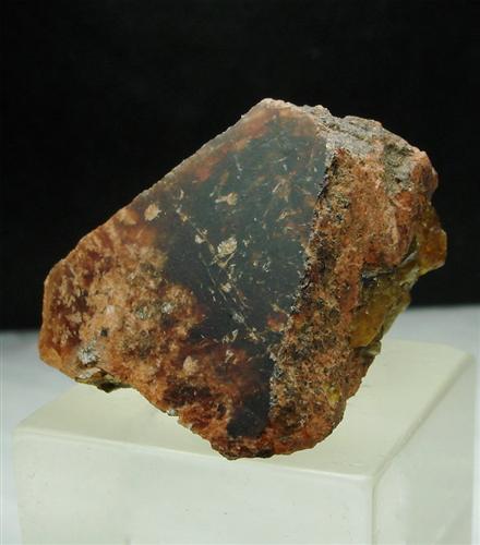 Genthelvite With Bastnäsite-(Ce)