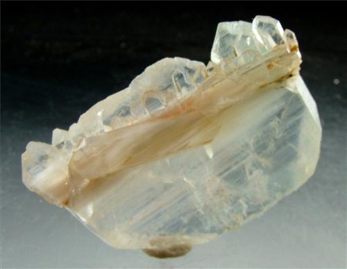 Quartz Var Faden With Chrysotile Inclusions