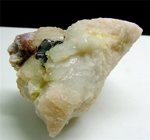 Fluorapatite With Tantalite-(Mn)