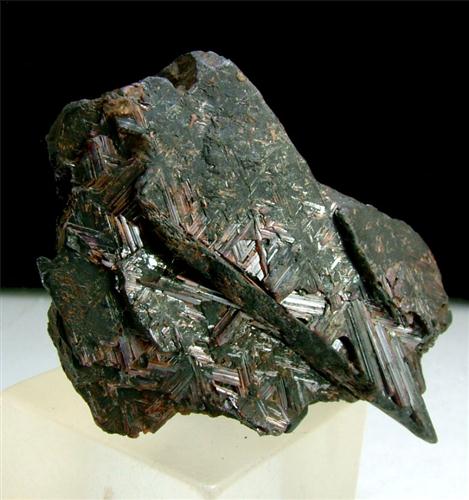 Rutile With Ilmenite