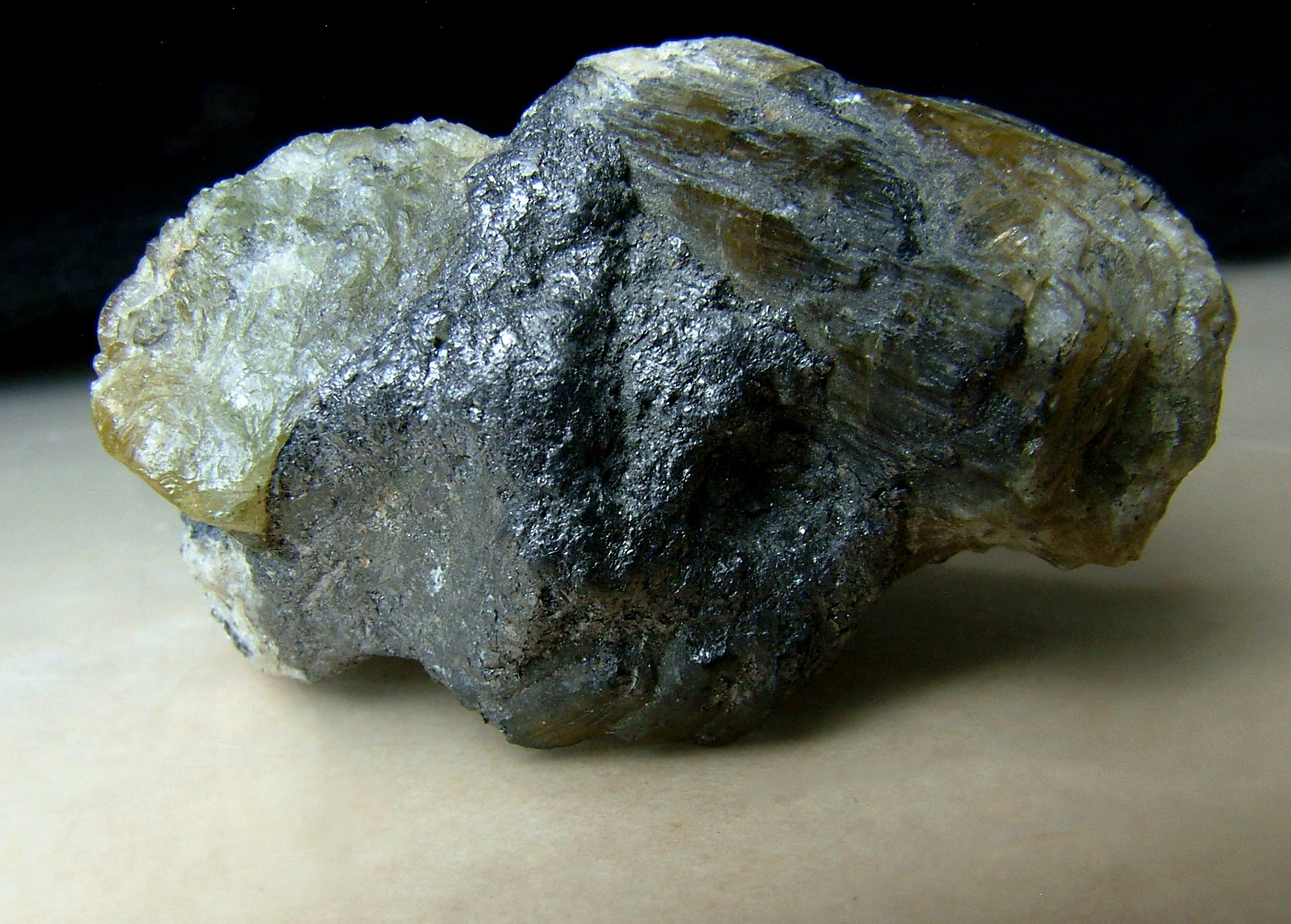 Pargasite With Graphite