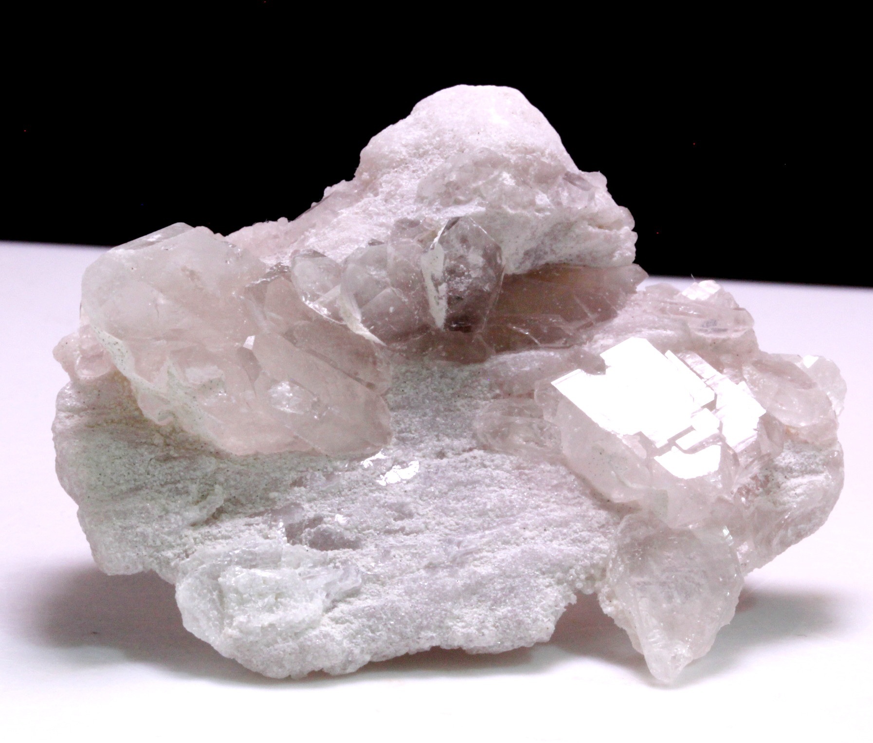 Pollucite With Quartz