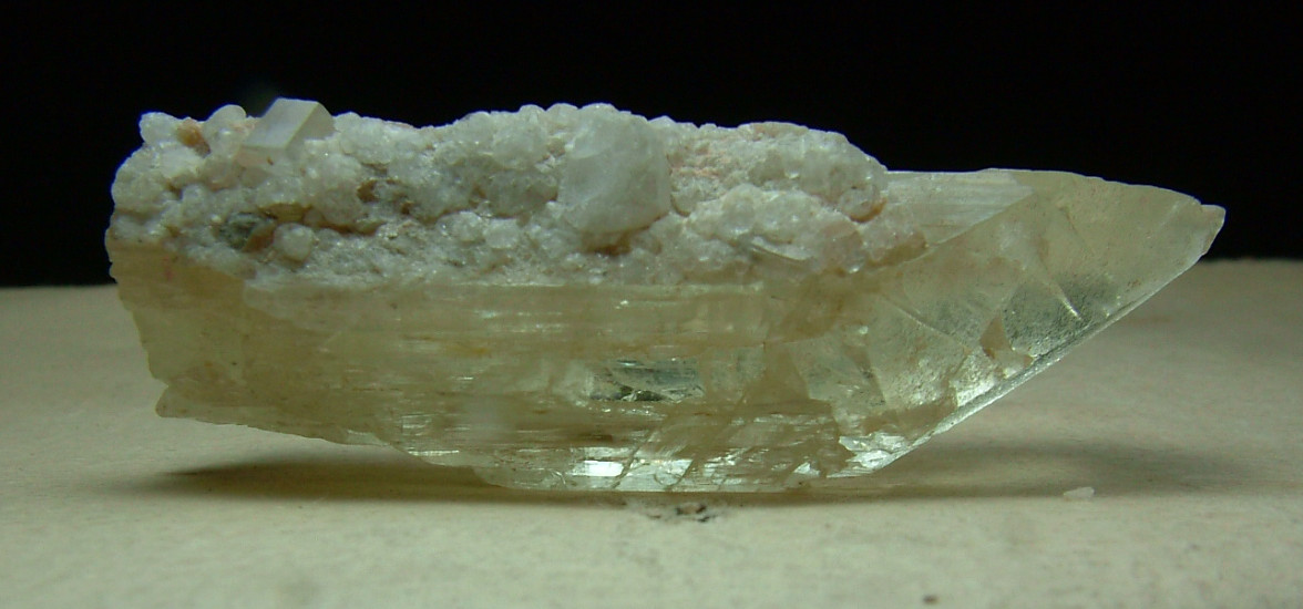 Pollucite With Spodumene