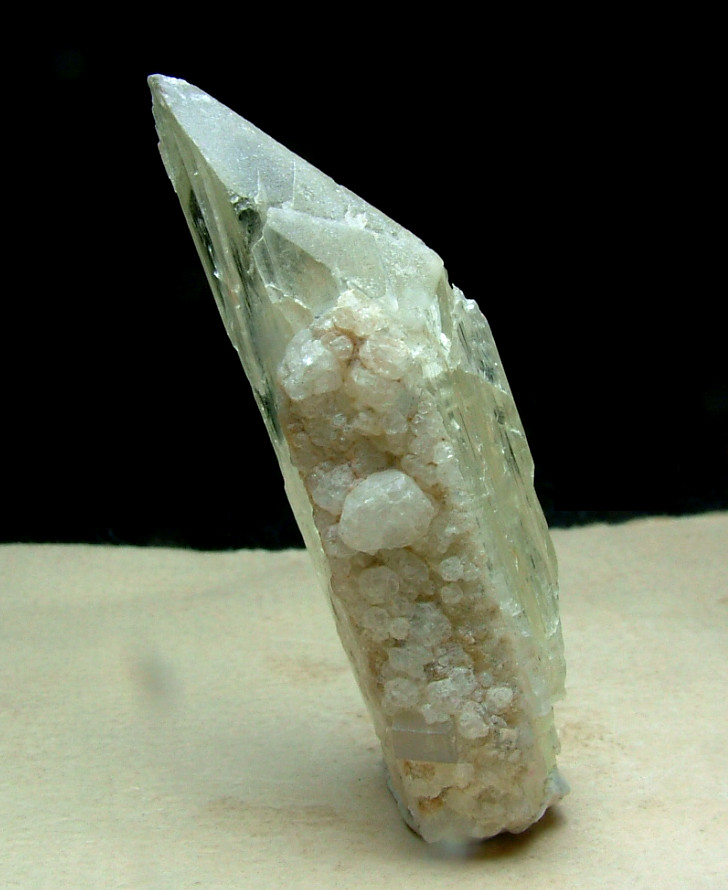 Pollucite With Spodumene