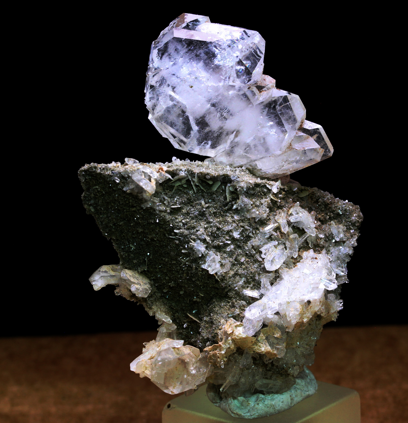 Faden Quartz With Calcite