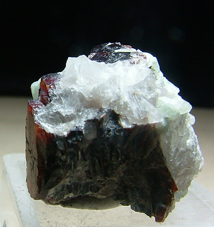 Tantalite-(Mn) With Elbaite