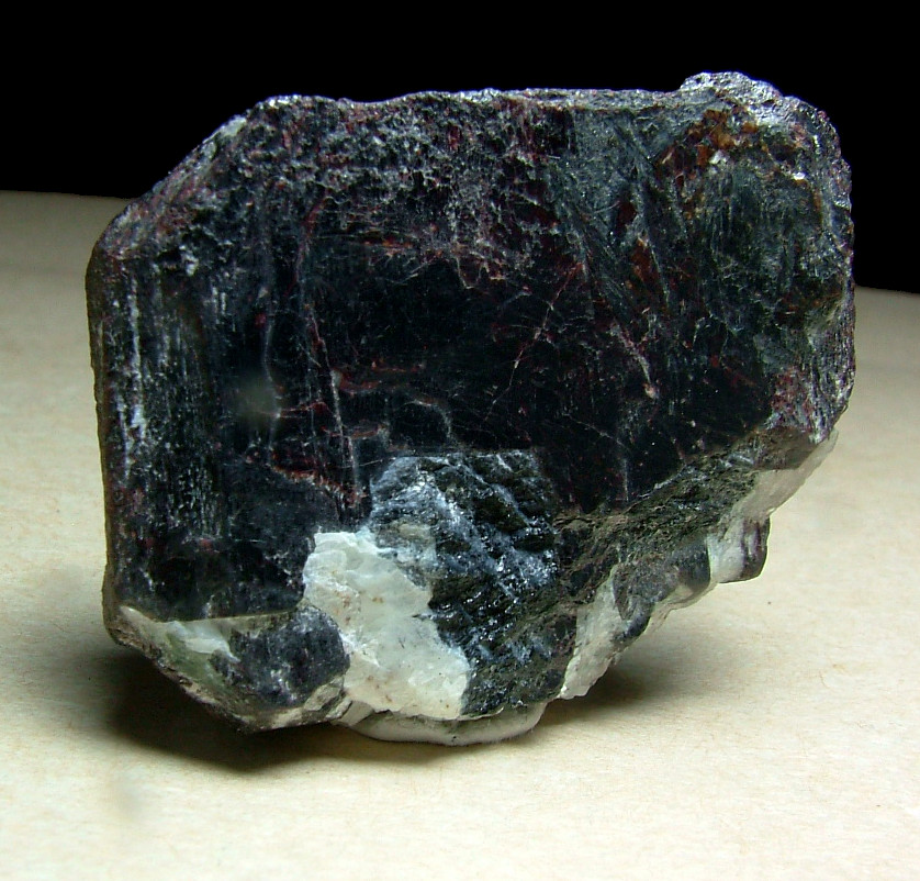 Tantalite-(Mn)