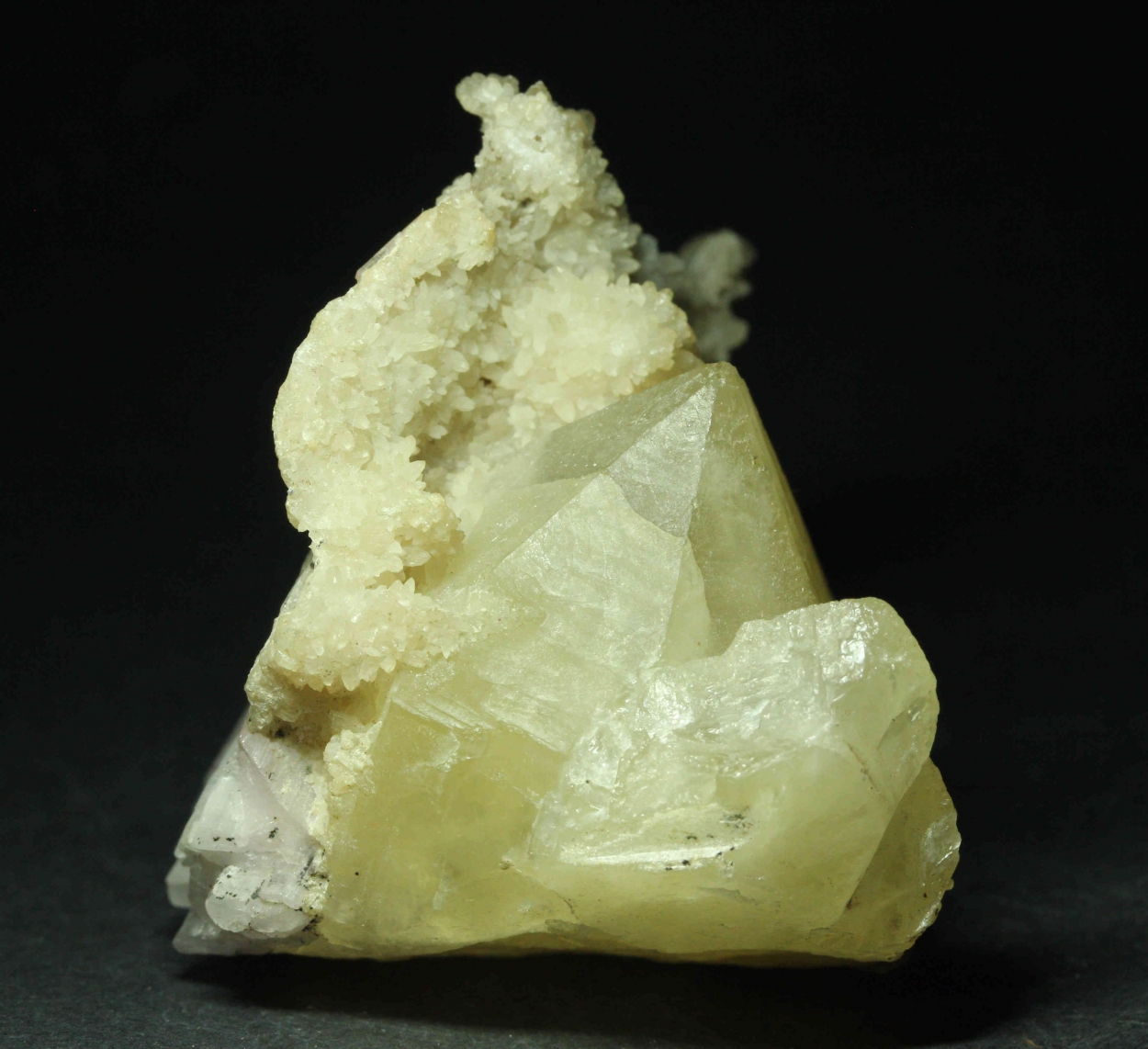 Quartz Psm Calcite With Tourmaline