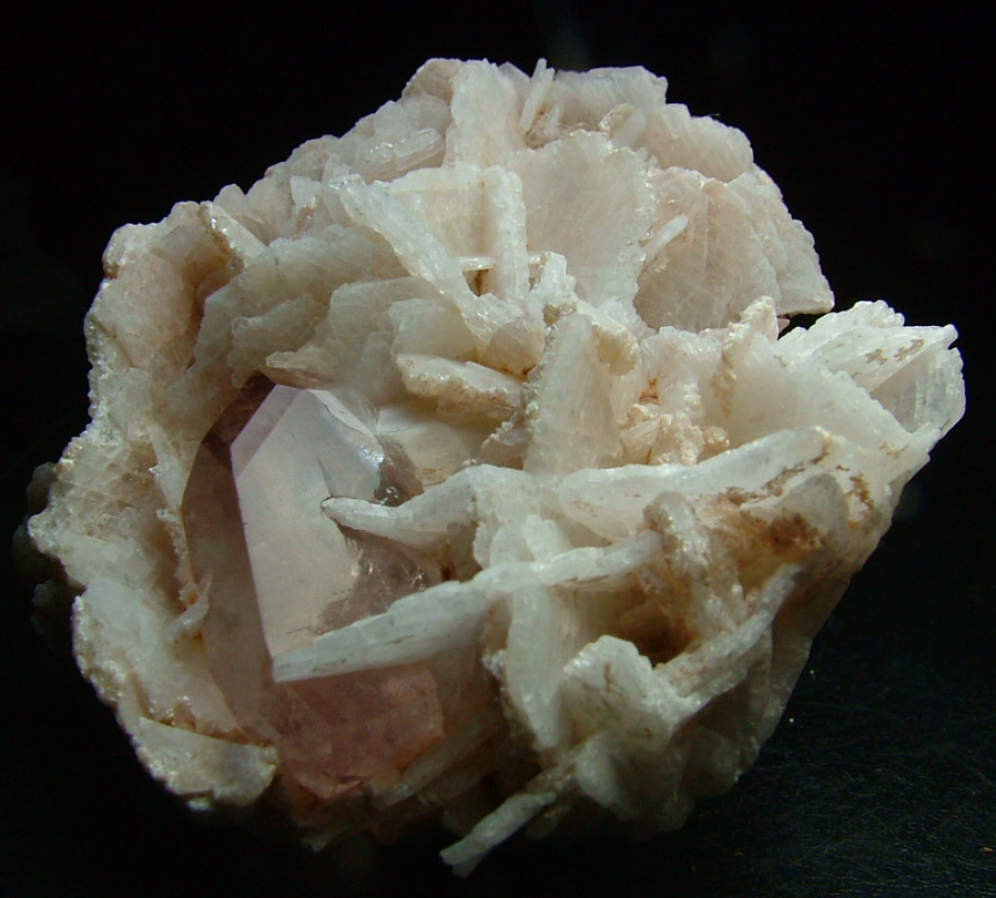 Morganite With Cleavelandite