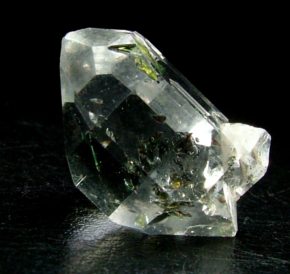 Quartz With Hydrocarbon