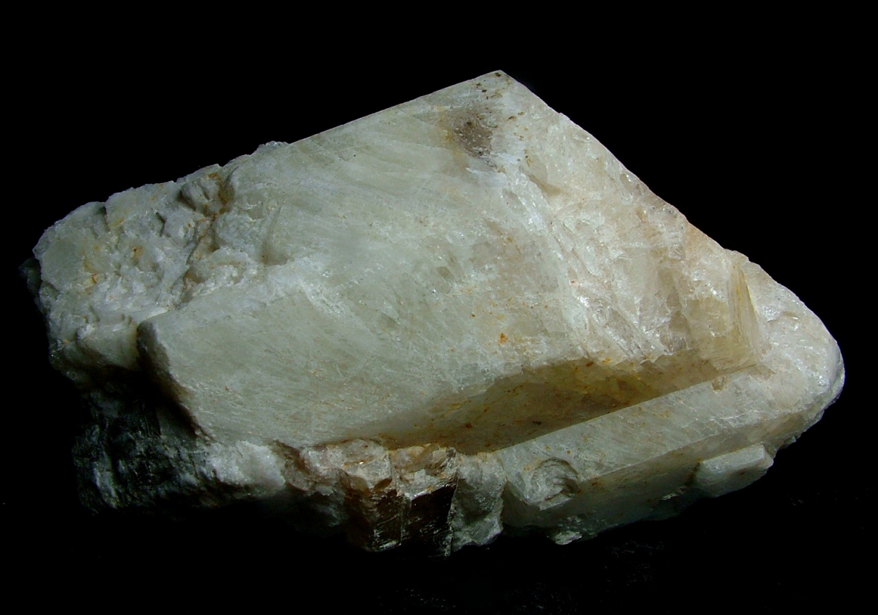 Scapolite Var Meionite With Phlogopite