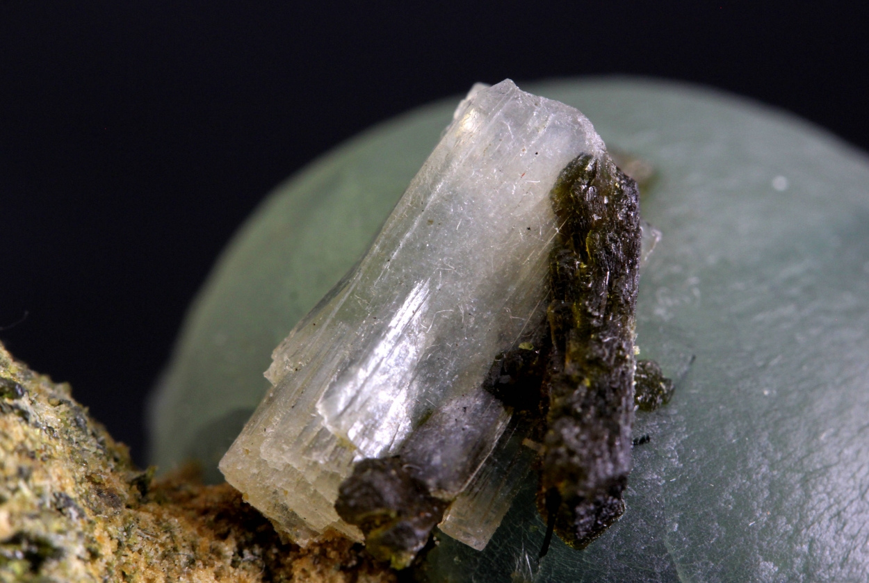 Prehnite With Stilbite & Epidote