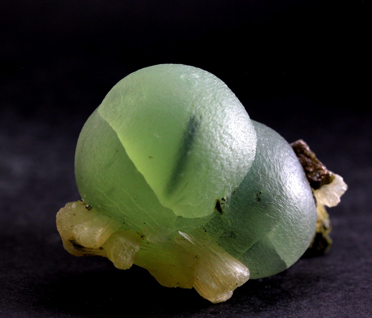 Prehnite With Stilbite & Epidote