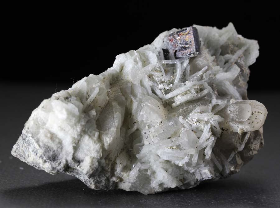 Tantalite-(Mn) With Quartz & Cleavelandite