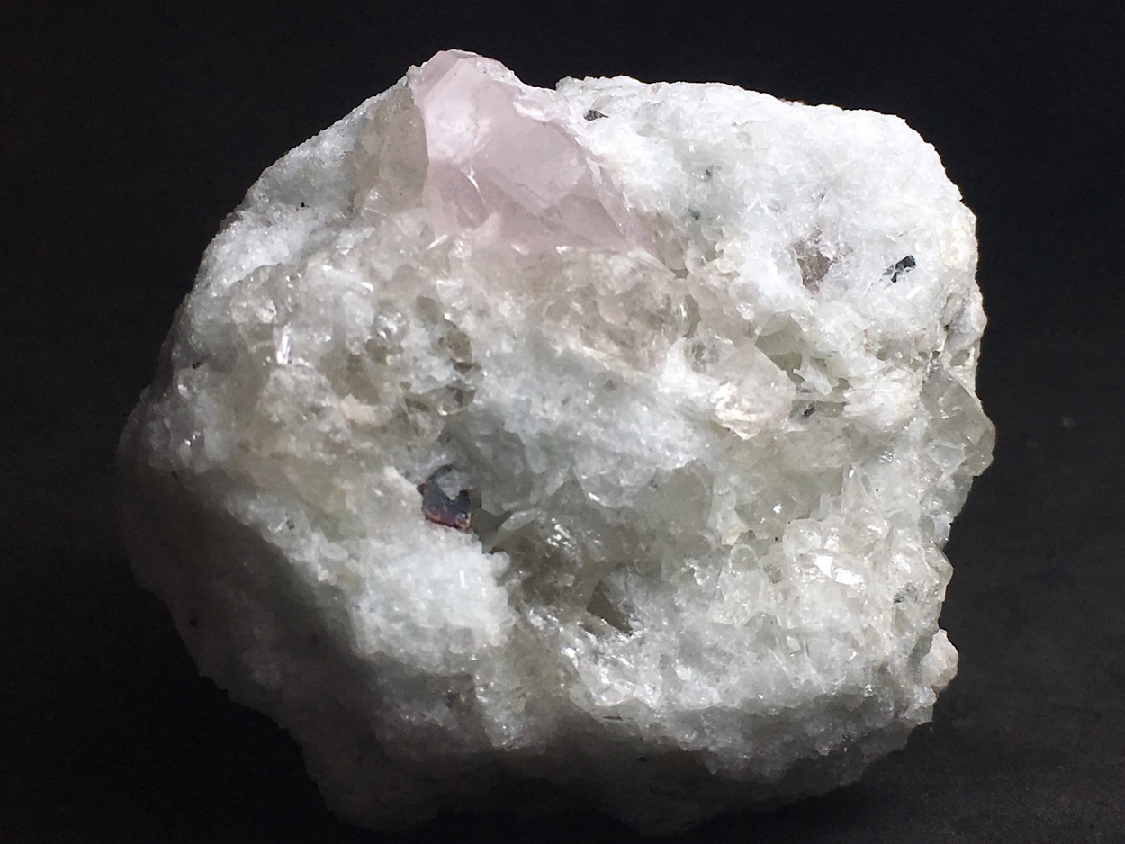 Beryl Var Morganite With Tantalite-(Mn) Quartz & Cleavelandite