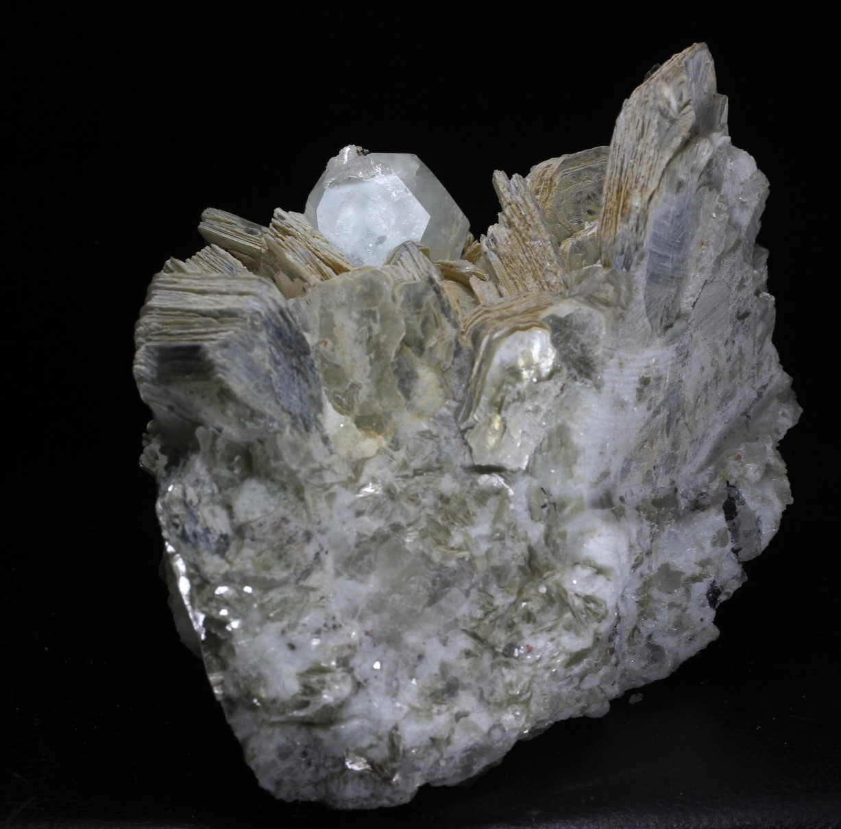 Goshenite With Muscovite