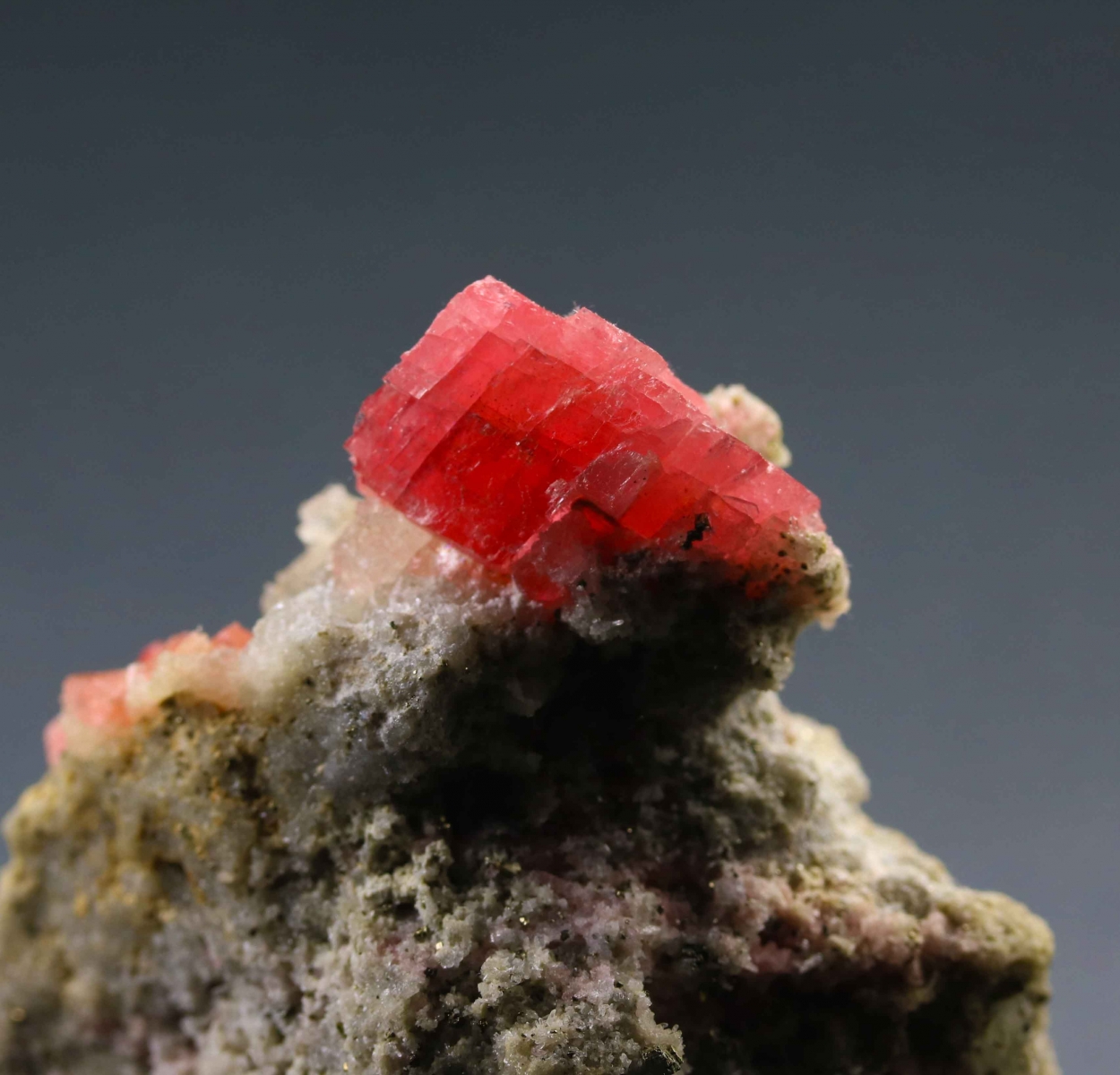 Rhodochrosite With Fluorite