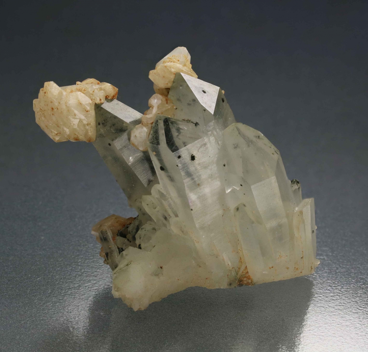 Quartz With Chlorite & Calcite