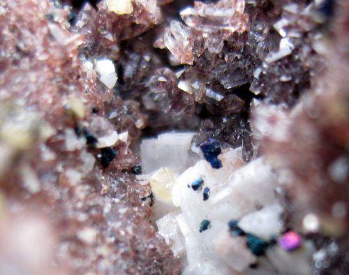 Chalcopyrite On Calcite & Dolomite