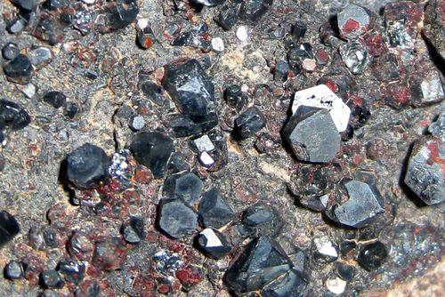 Hematite With Realgar