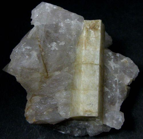 Heliodor In Quartz