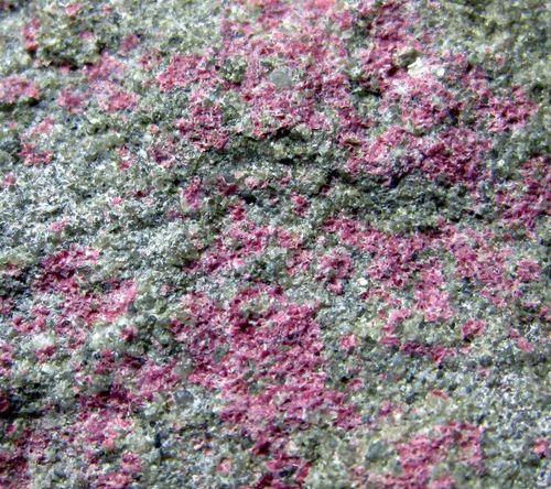 Erythrite