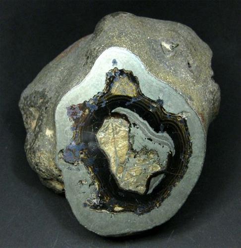 Schalenblende