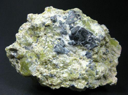 Hematite In Lizardite & Hydrotalcite