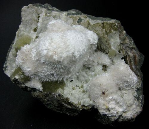 Okenite On Gyrolite