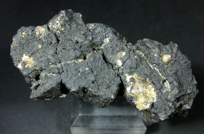 Silver α-Brass Magnetite Tenorite & Lanarkite