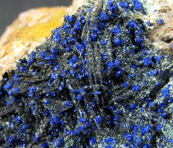 Azurite On Baryte With Zincolivenite