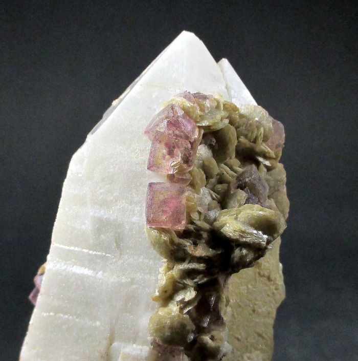 Fluorite & Siderite On Milky Quartz